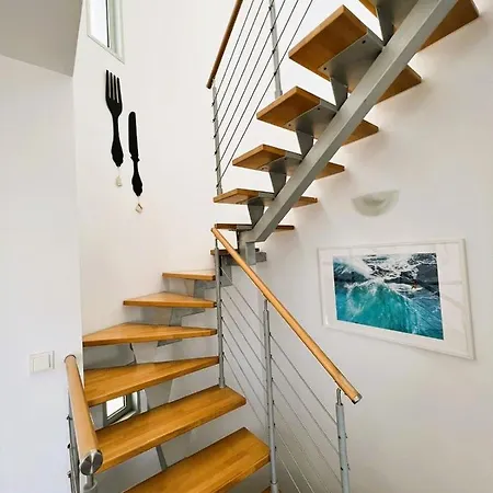 On The Spot With Amazing View In